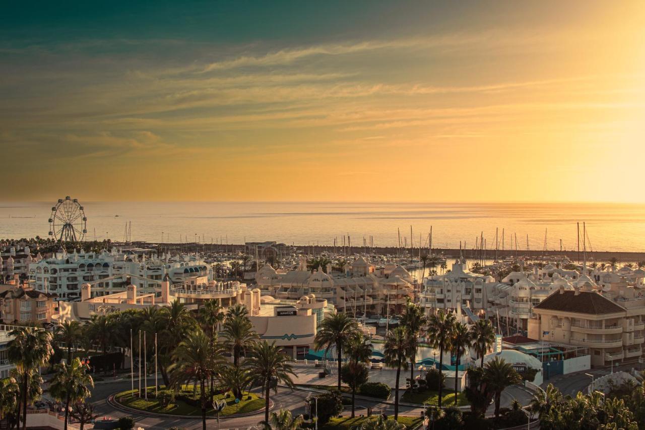 Apartment Puerto Marina - First Line Beach - Benalmadena - Malaga Luaran gambar