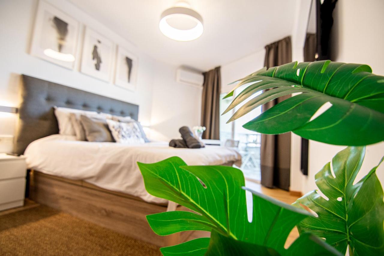 Apartment Puerto Marina - First Line Beach - Benalmadena - Malaga Luaran gambar