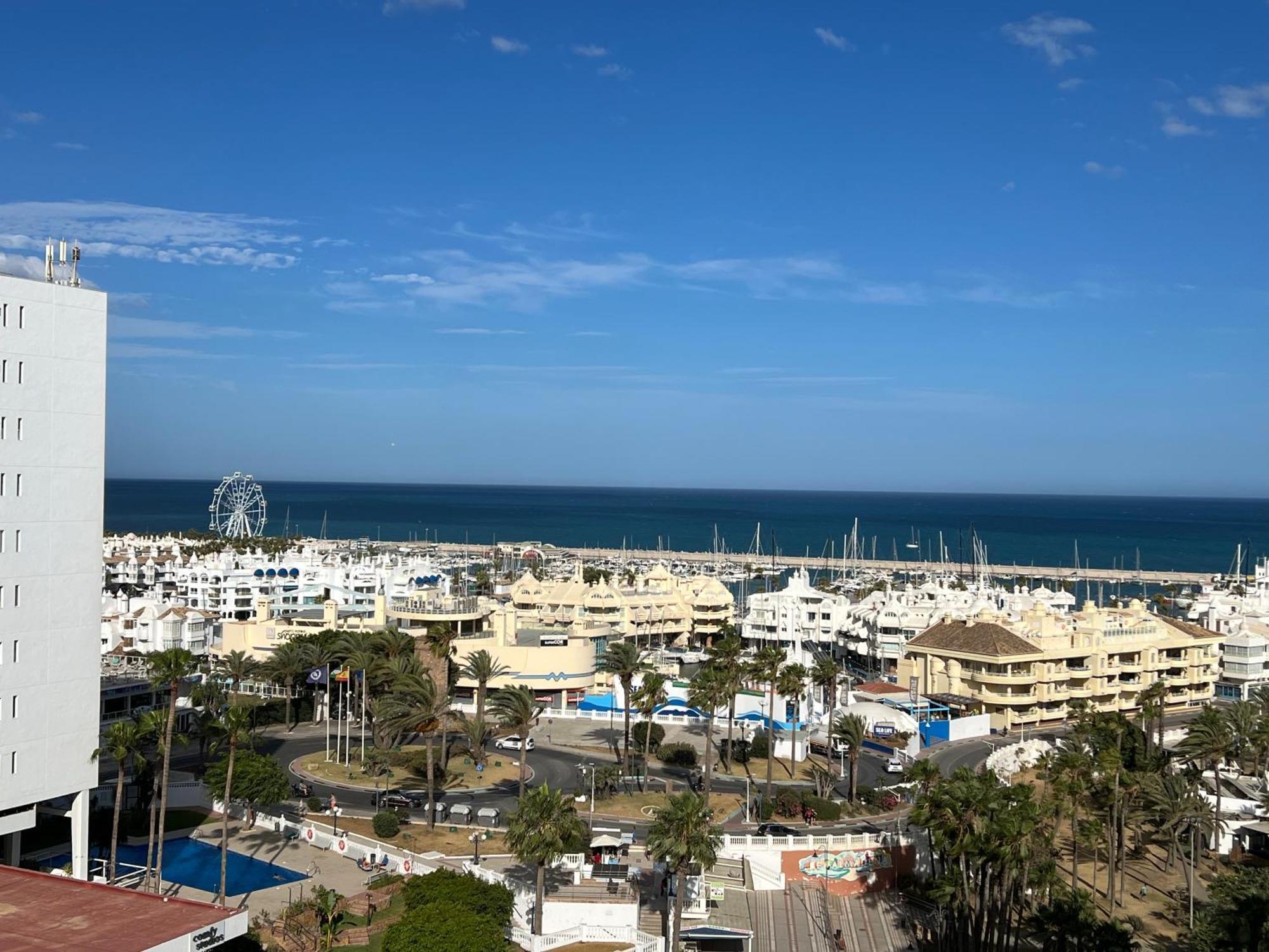 Apartment Puerto Marina - First Line Beach - Benalmadena - Malaga Luaran gambar
